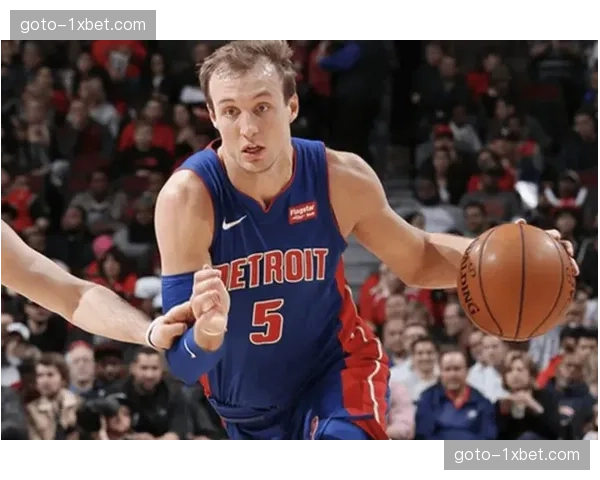 肯纳德湖人外线投射稳定 三分命中率49.1%成三巨头身边优质拼图